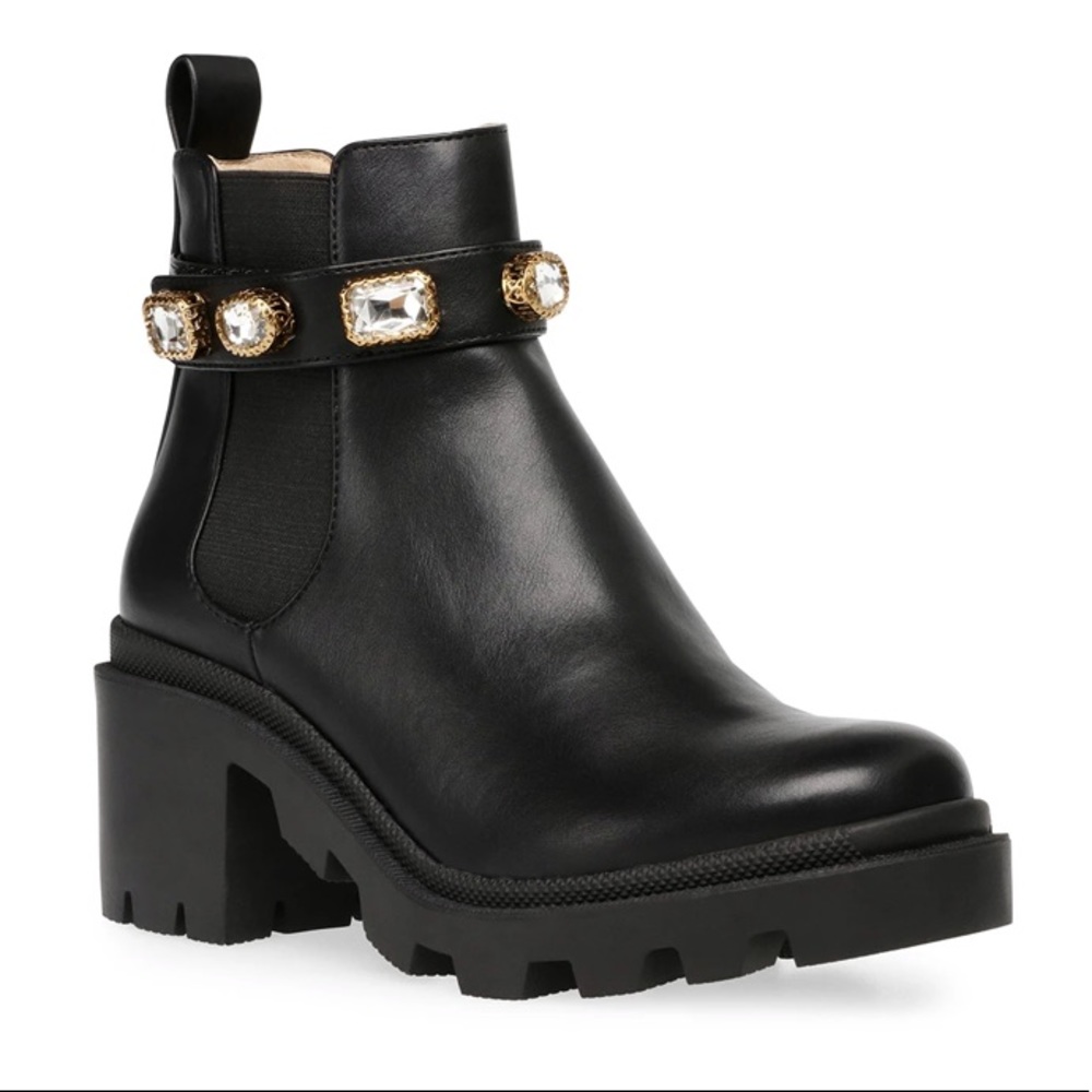 Steve Madden Amulet Black Boots